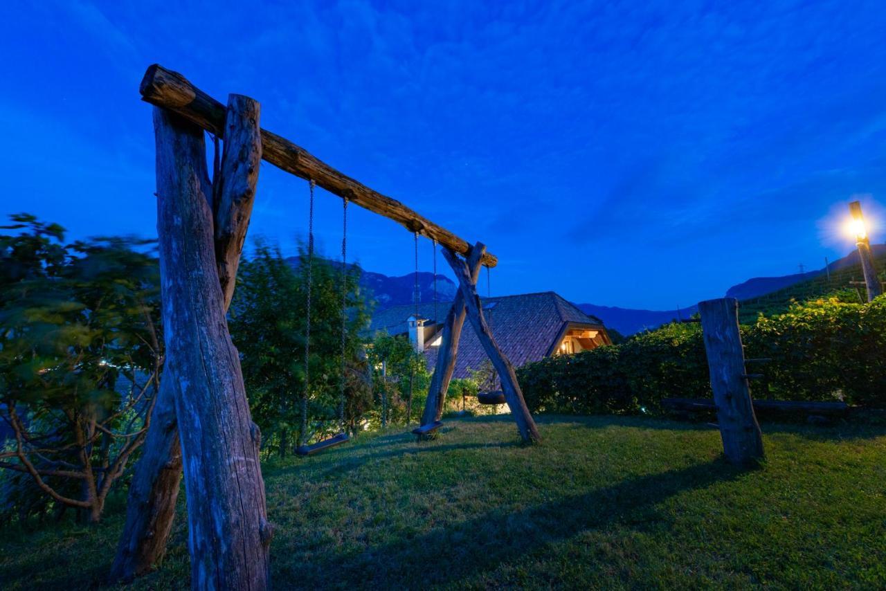 Finkenhof: Ferienwohungen - Urlaub Auf Dem Bauernhof Apartment Termeno Luaran gambar